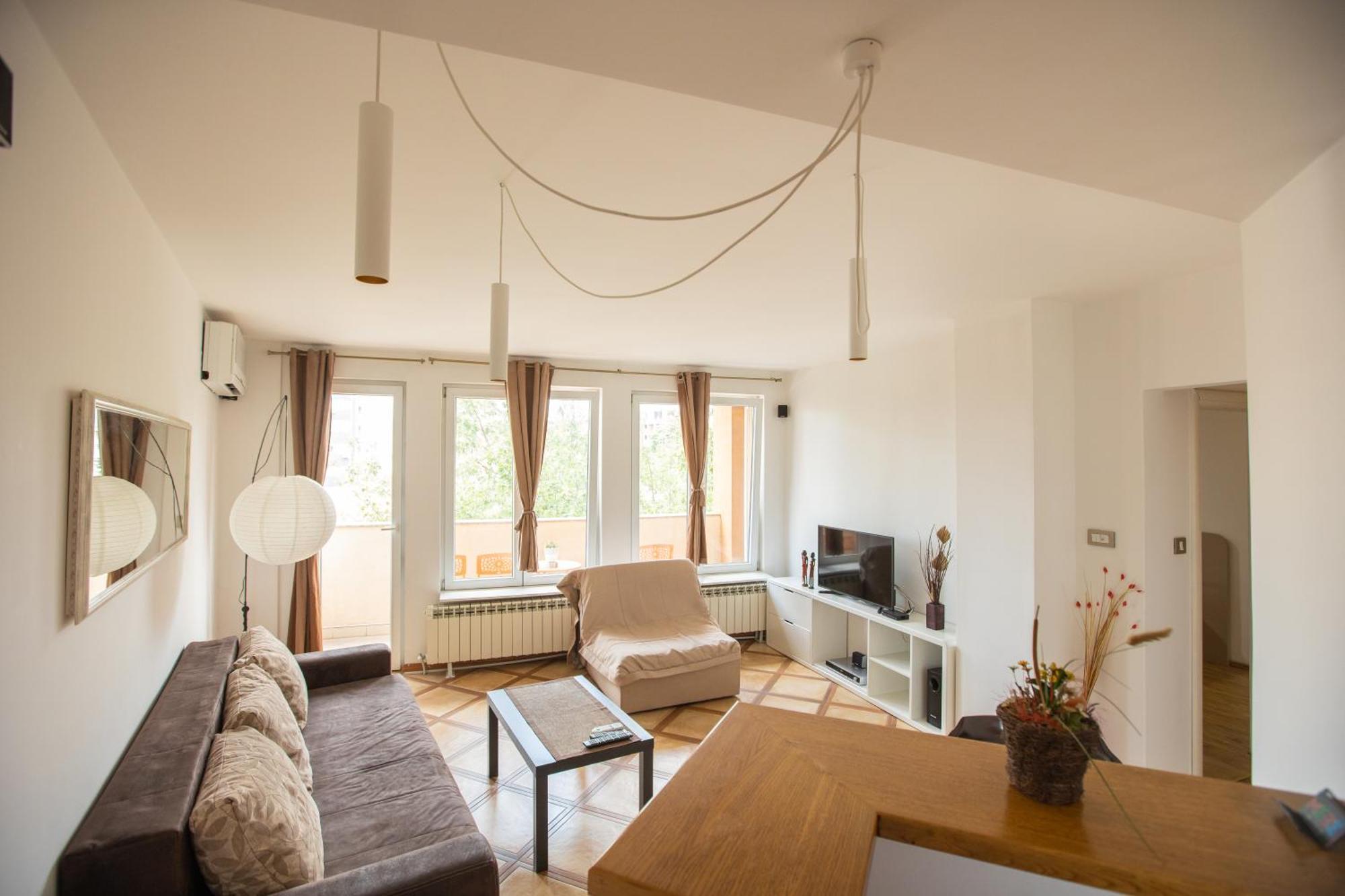 4 Rooms Apartments Ниш Экстерьер фото