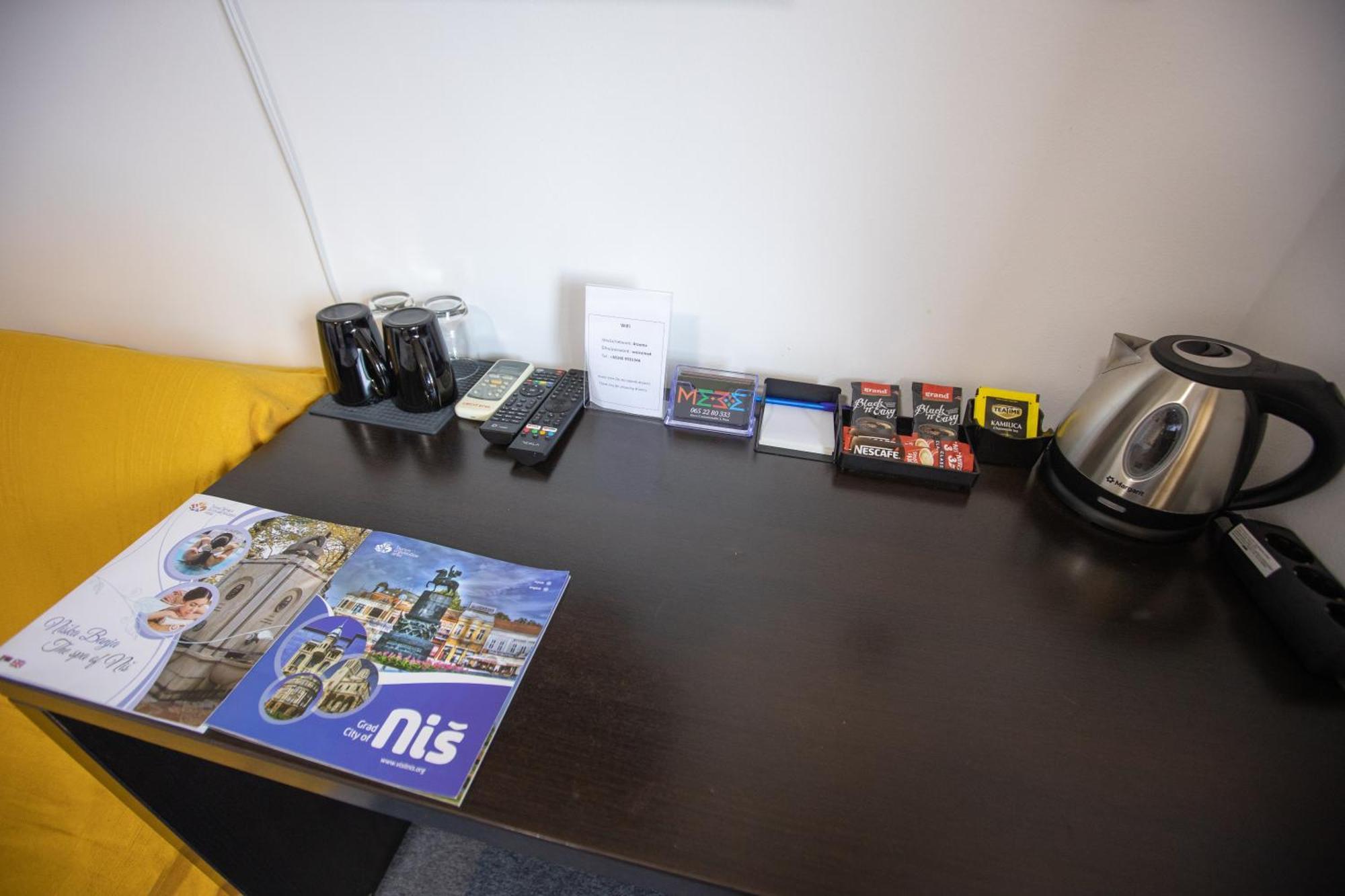 4 Rooms Apartments Ниш Экстерьер фото