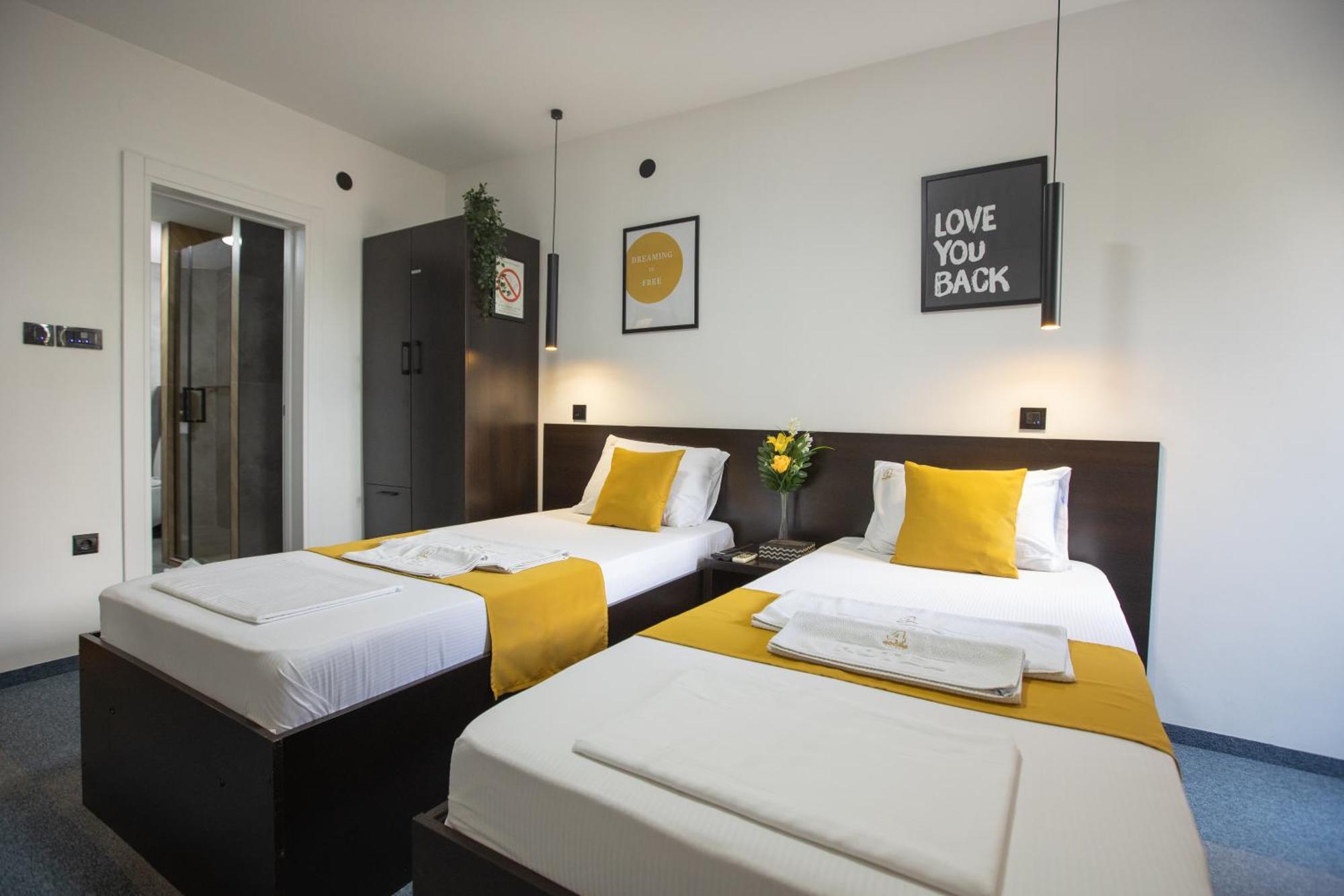 4 Rooms Apartments Ниш Экстерьер фото