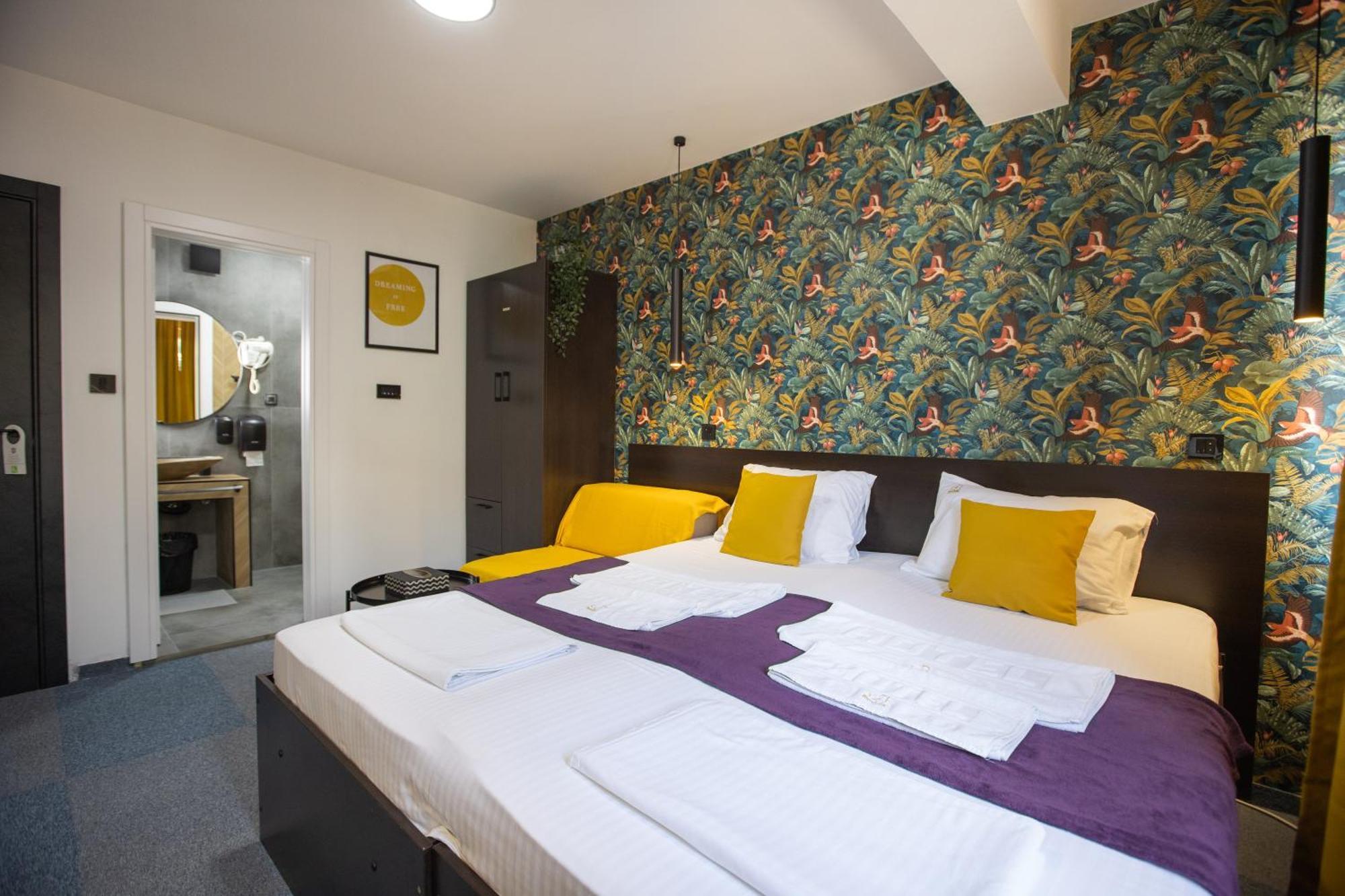 4 Rooms Apartments Ниш Экстерьер фото