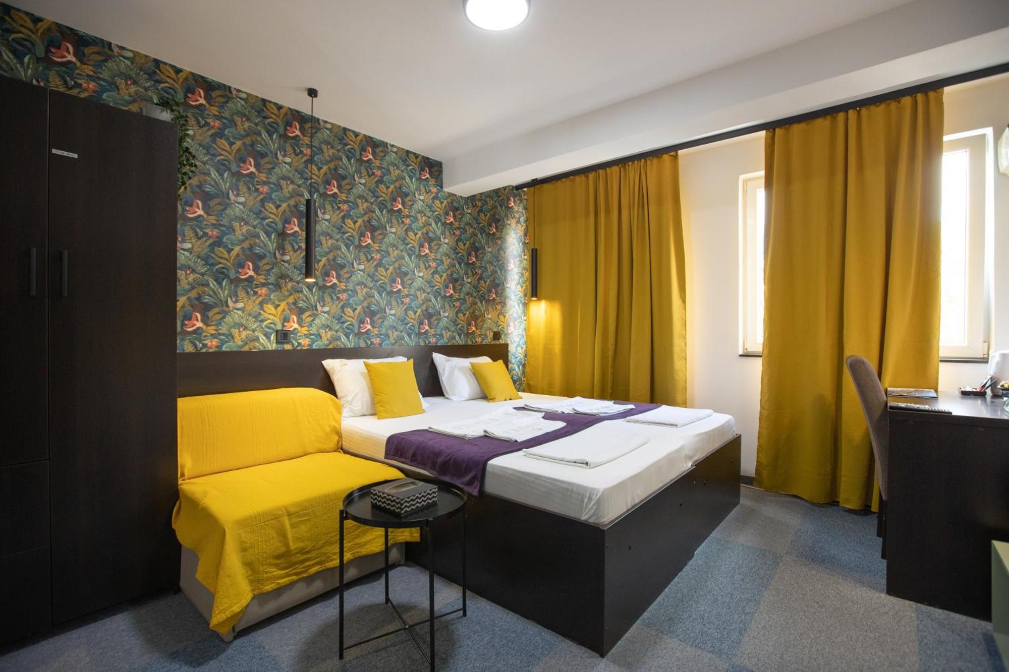 4 Rooms Apartments Ниш Экстерьер фото